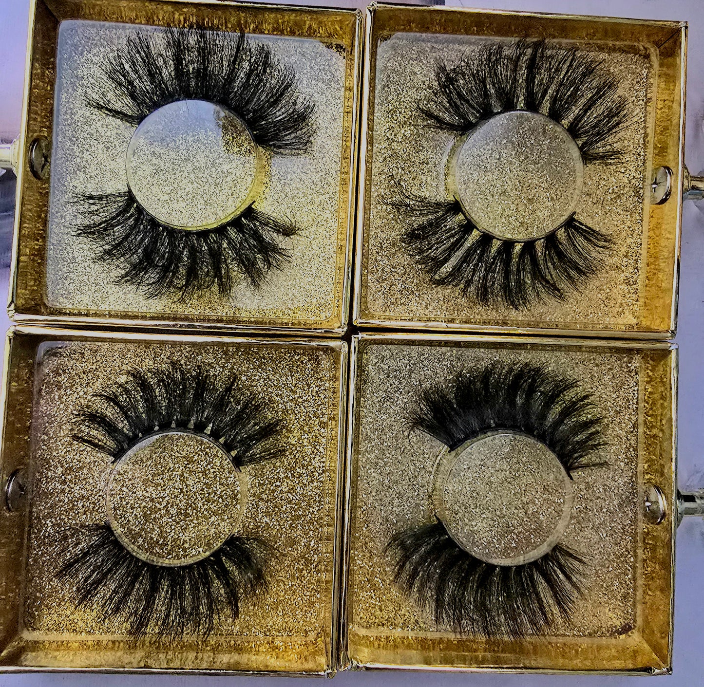 HERMANA DE UN GALLERO Eyelashes