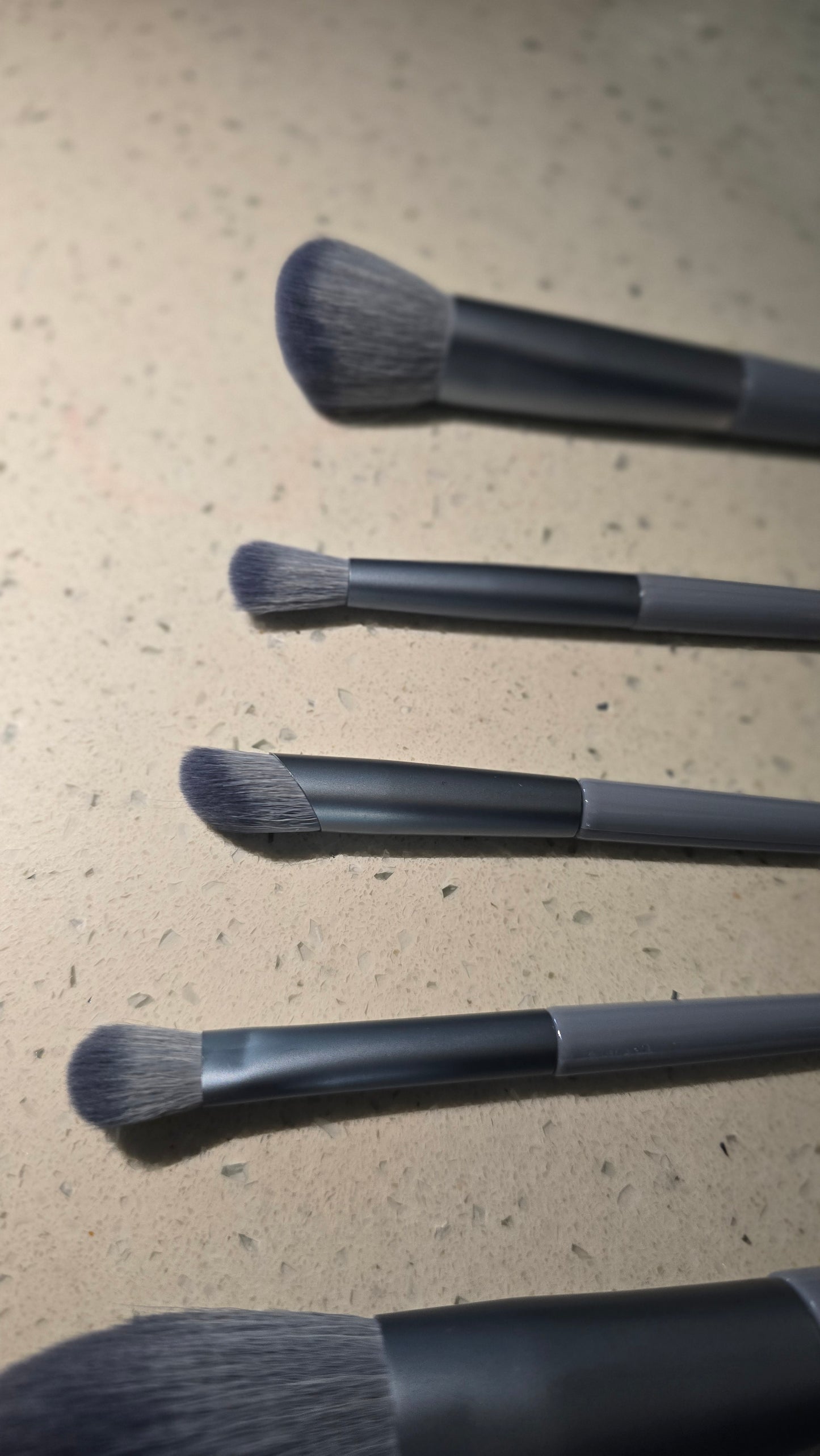 10 Pc. MAKEUP BRUSH SET