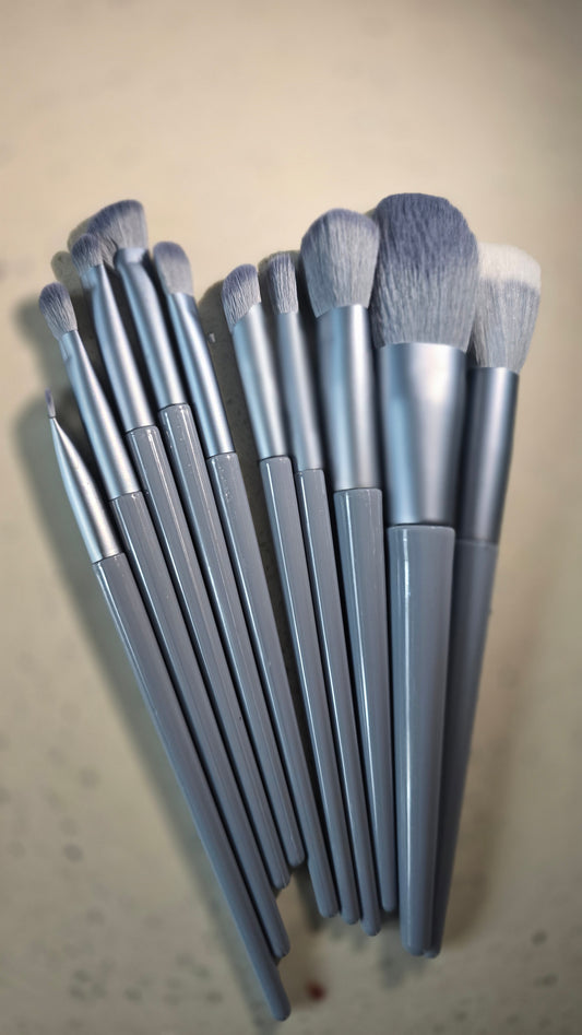 10 Pc. MAKEUP BRUSH SET