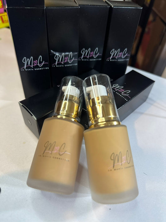 Dewy Matte full coverage foundation/ Base hidratante